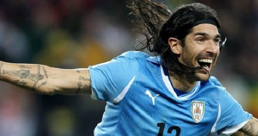 لاعب يدخل موسوعة غينيس للأرقام القياسية بانتقالاته