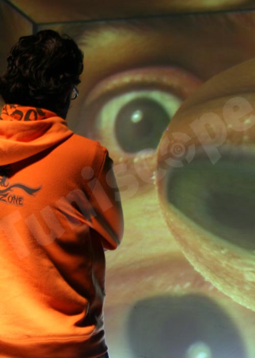 L’E-FEST est voyeur !  