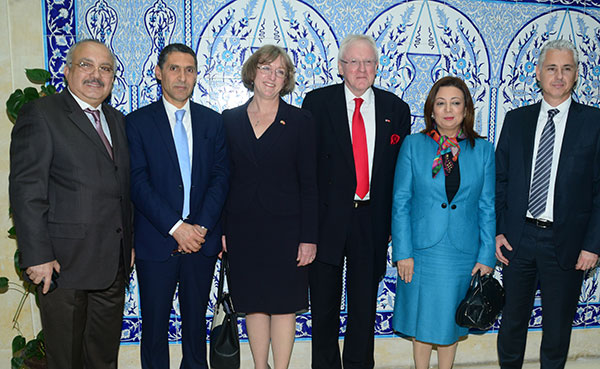 Déjeuner Débat à l’occasion de la Visite de Dr Andrew Parmley, Lord Maire de Cité Financière de Londres, en Tunisie