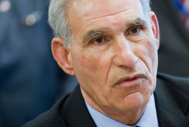 Houssine Dimassi met en garde contre les répercussions de la dépréciation du dinar