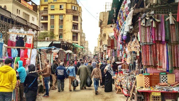 القاهرة تقرر ترحيل الأجانب المصابين بمرض الإيدز