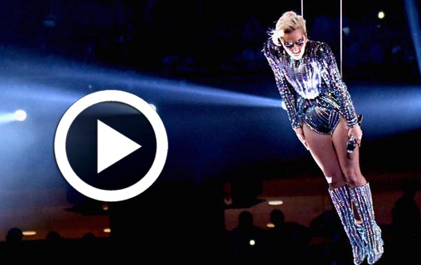 En vidéo : Sauts dans le vide et acrobaties.... Lady Gaga enflamme le Super Bowl et les réseaux sociaux