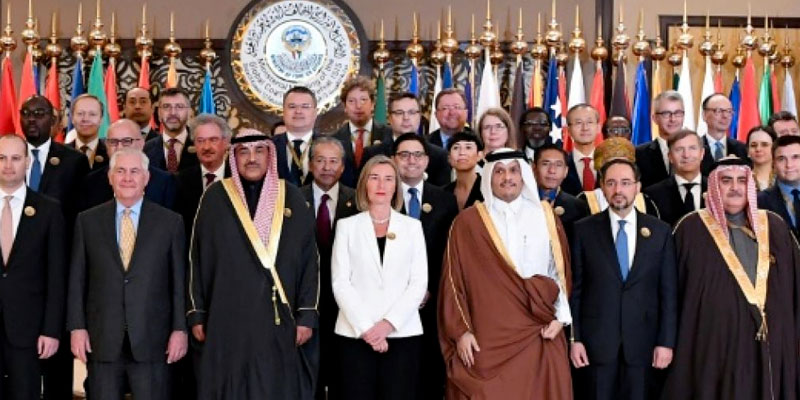 A Koweït, le chef de la diplomatie américaine appelle la coalition à ne pas baisser la garde devant la menace terroriste