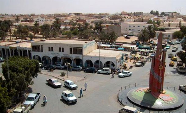 Des femmes tunisiennes bloquées au poste-frontière Dhiba-Wazen, du côté libyen