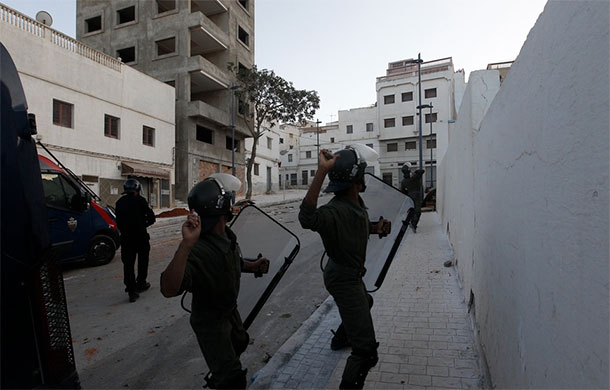 Des dizaines de blessés au Maroc après des heurts entre forces de l'ordre et manifestants