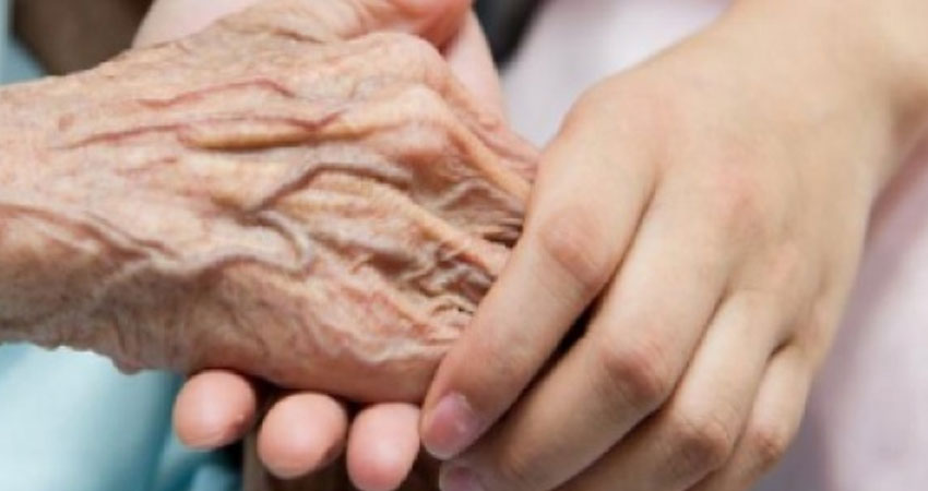 انتفاع 70 عائلة تونسية كافلة لشخص مسن بقرار الترفيع في الاعانة المادية المسندة لهذه الأسر