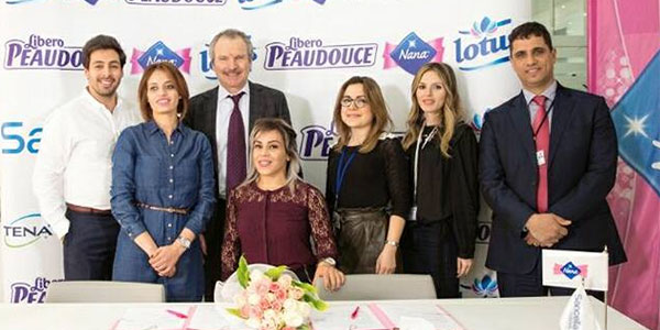 En photos : La championne Raoua Tllili signe avec Sancella