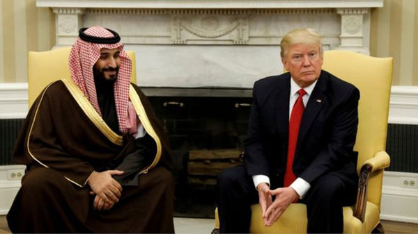 بالفيديو: أثار جدلا واسعا...هكذا رحّب أطفال وشباب السعودية بزيارة ترامب لبلدهم