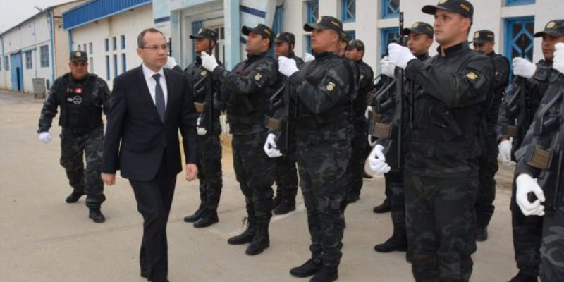   بعد انتهائها: وزير الداخلية يهنّئ كافة قوات الأمن الداخلي على جهودهم لإنجاح قمة تونس