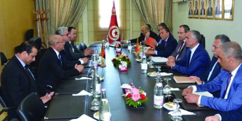 بالفيديو: علاء الشابي يروي تفاصيل البراكاج الذي تعرض له على الطريق السيارة الحمامات تونس