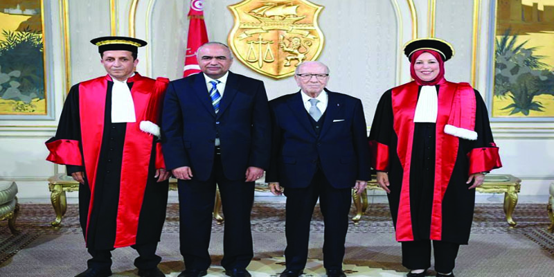   رئيس الجمهورية يشرف على موكب أداء اليمين الدستورية للعضوين الجديدين بالمجلس الأعلى للقضاء