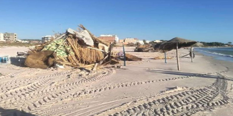  نابل: تحرير 10 مخالفات وحجز كراسي ومظلات شمسية في حملة أمنية بالشواطئ