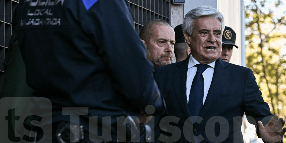 إيقاف رئيس الاتحاد الإسباني لكرة القدم