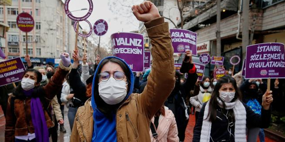Des manifestations suite au retrait de la Turquie de la convention contre les violences des femmes
