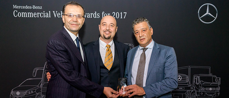 Le Moteur/ICAR remporte le prix du meilleur Distributeur Carrossier Bus Mercedes-Benz