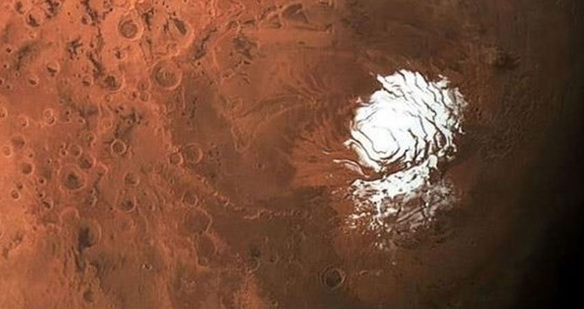 اكتشاف بحيرة ماء سائل تحت سطح كوكب المريخ