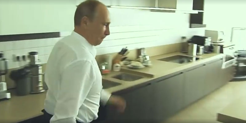 فيديو: بوتين بطلا لأحد إعلانات الأجهزة المنزلية