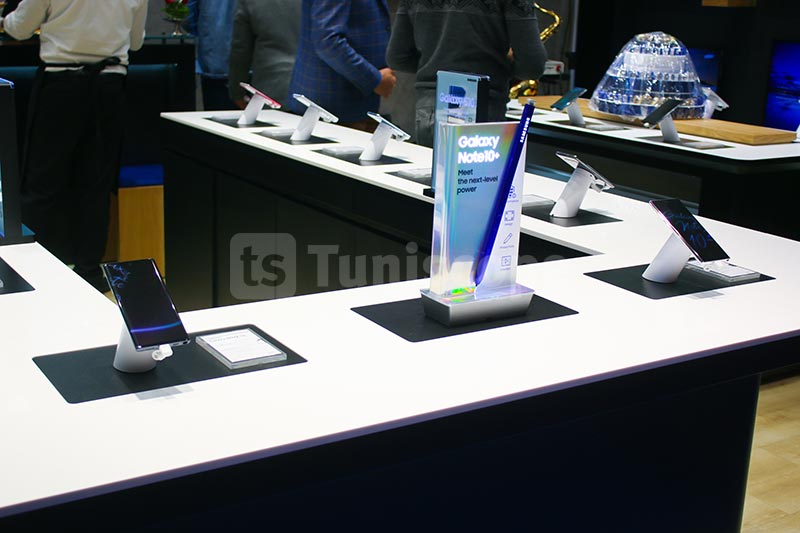 Samsung-310120-04.jpg