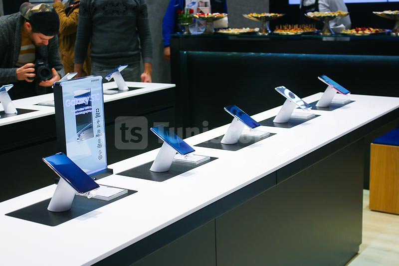 Samsung-310120-17.jpg