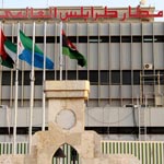 ليبيا : إغلاق مطار طرابلس بعد إصابته بقذائف صاروخية