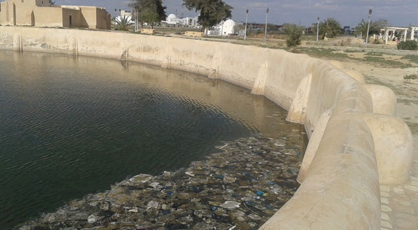 صورة اليوم..فسقية الأغالبة تغرق في الأوساخ