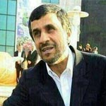 Photo du jour : Après les élections, Ahmadinejad quitte le palais présidentiel en moto