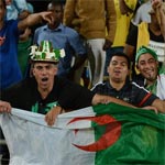 خمسة قتلى باحتفالات الجزائر بالتأهل للمونديال
