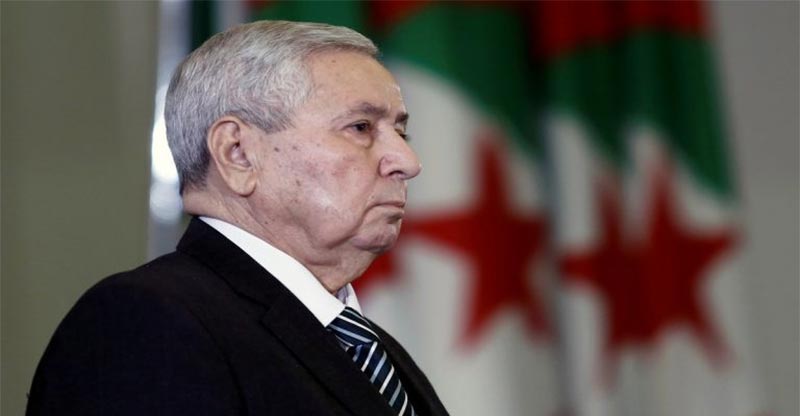 عزل 3 مسؤولين بارزين في قصر الرئاسة الجزائرية