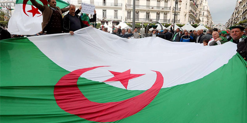 Bouteflika parti, les Algériens dans la rue pour un 7e vendredi consécutif