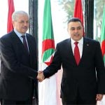 صحيفة العربي الجديد : الجزائر تدعم تونس بمعدات عسكرية ودورات تدريبة لمواجهة الإرهاب 