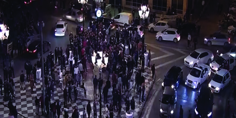  بعد استقالة بوتفليقة: الجزائريون يحتفلون في الشوارع 