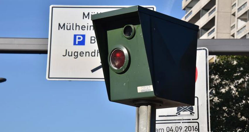 ألمانيا: نظام جديد يدفع السائقين إلى تخفيض سرعتهم