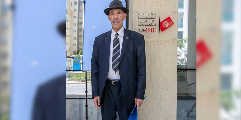 ''مترشّح للرئاسة: ''سأسمح بتعدد الزوجات وتخصيص منح ب 500 دينار لكل مواطن