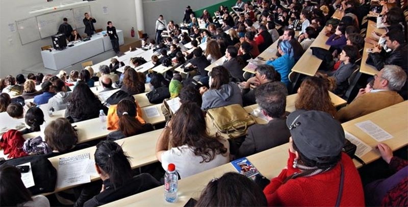نحو استقطاب الطلبة الاجانب بمقابل صلب الجامعات التونسية العمومية