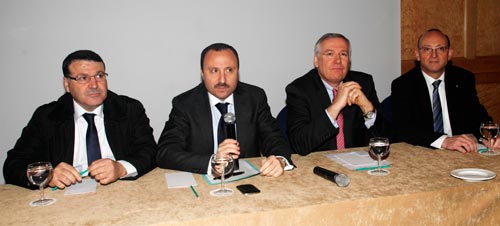 ams-200213-3.jpg