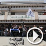 En vidéo : Des sympathisants d’Ennahdha perturbent le meeting de l’Union pour la Tunisie