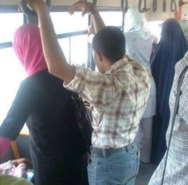 للإبلاغ عن التحرش الجنسي في وسائل النقل: رقم أخضر على ذمة النساء