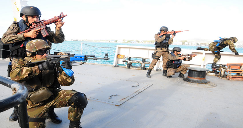 تمارين عسكرية مشتركة بين الجيشين التونسي والجزائري 