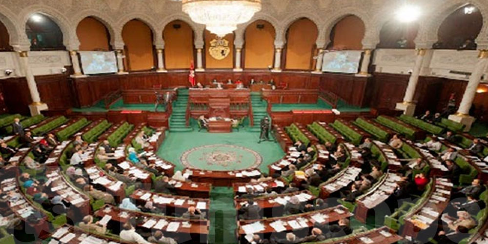 المصادقة على فصول لمقاومة التهرب الجبائي ومقاومة القطاع الموازي