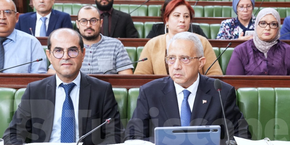 علاش صار احتجاج للنواب في جلسة مناقشة التلوث في قابس بالبرلمان ؟