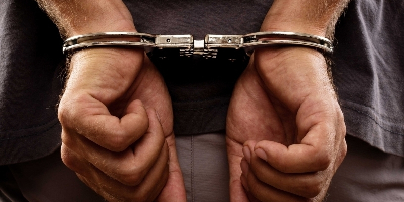 المكنين: القبض على شخص مورط في 7 قضايا عدليّة ومحكوم عليه بالسجن