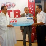 L’ATB récompense le gagnant de son concours Epargne El Khir et quelques agences