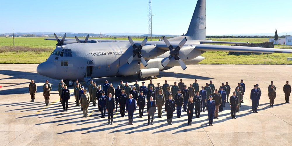 أمريكا تُسلّم تونس طائرة عسكرية...علاش؟