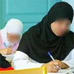 17 candidates voilées surprises en flagrant délit de fraude à Kairouan: Le commissariat de l’éducation dément