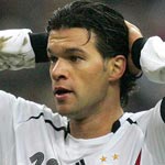Le géant Allemand Michael Ballack prend sa retraite