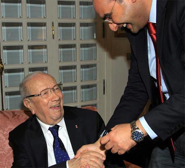 Maladie d’Essebssi : Le conseiller du Président dément et accuse
