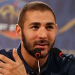Mondial 2014 – Le père de Benzema : ‘Karim ne chante pas la Marseillaise ? Zidane ne la chantait pas non plus !’