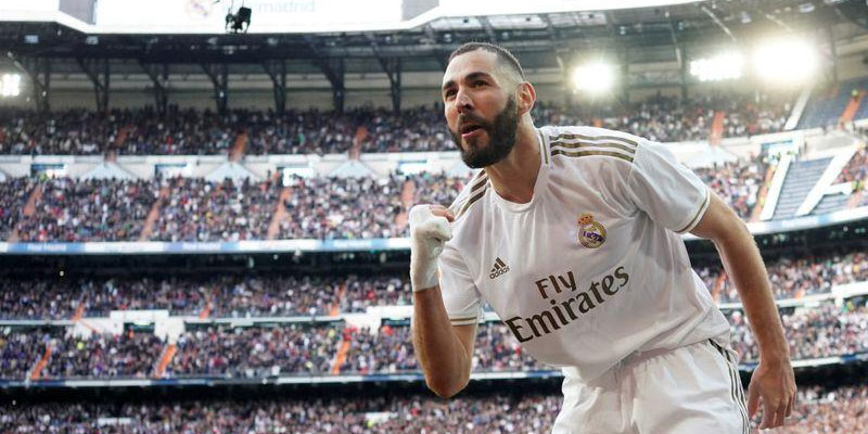 هدف بنزيمة يقود ريال مدريد للفوز في القمة أمام أتليتيكو