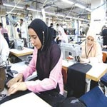 بنزرت: اقتحم معمل خياطة وحاول الاعتداء على مسؤول بسلاح أبيض