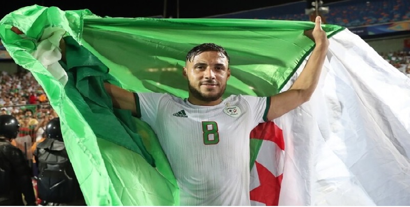 الجزائري يوسف البلايلي أفضل لاعب داخل القارة الإفريقية
